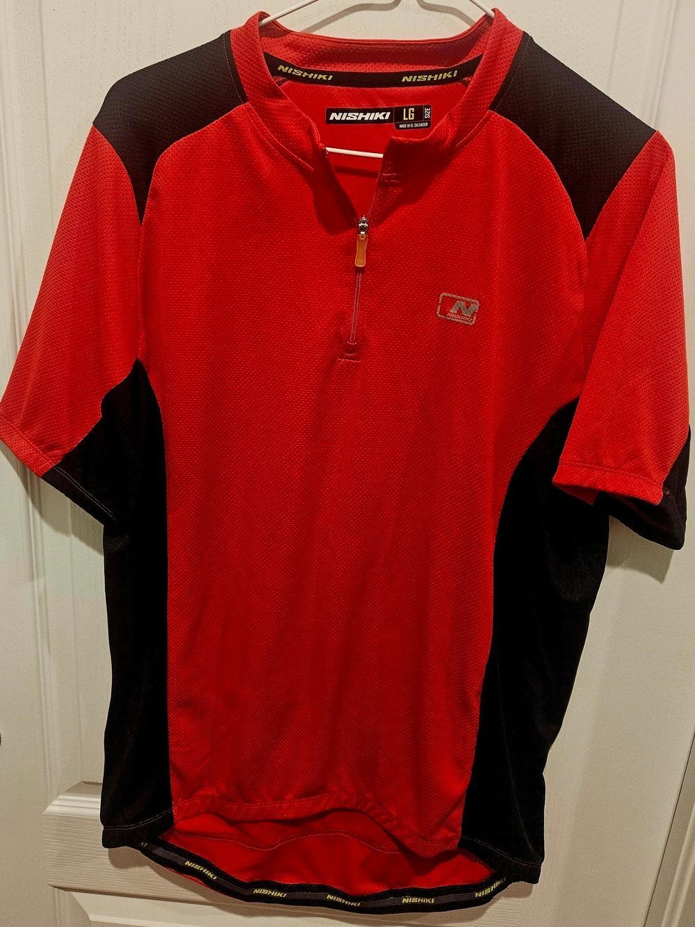 Nishiki Men's Red Short-Sleeve Cycling Tee with Black Panels